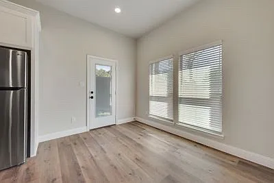 100 W Holford St #1153 — Photo 4
