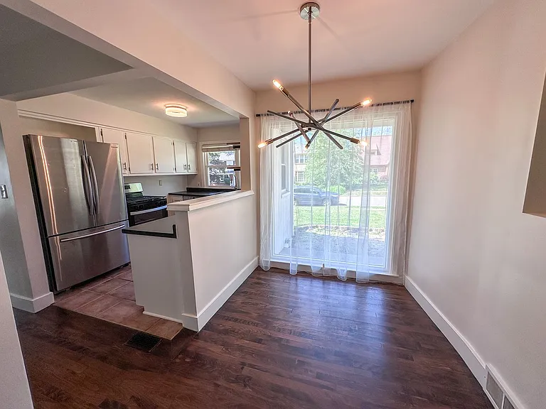 2610 Albert Dr SE — Photo 5