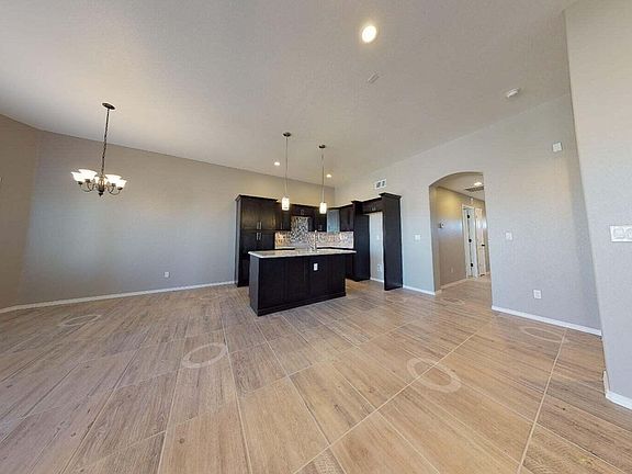 4th image of 13836 Summer View Ave