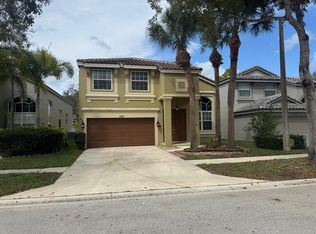 1251 Oakwater Dr, Royal Palm Beach, FL 33411