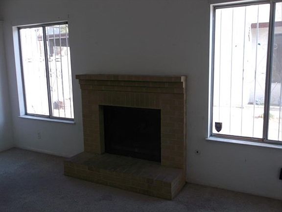 3rd image of 1912 Saint Lawrence Dr