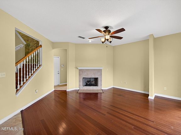 3rd image of 11092 TURNBRIDGE Drive