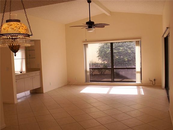 5th image of 2524 SW Bobalink Cir