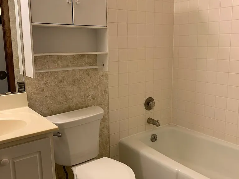 511 W Main St #1 — Photo 23