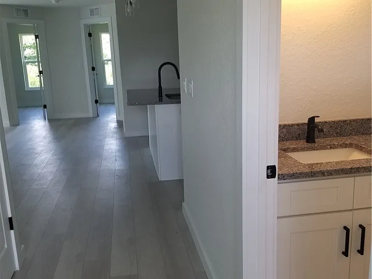 339 E Waterway Ave NW — Photo 7