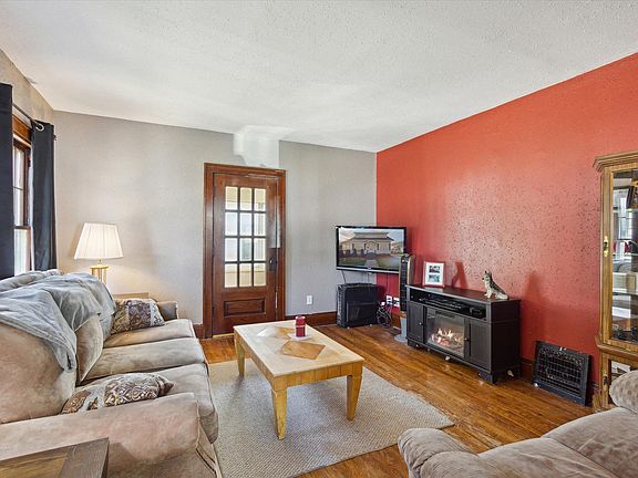 4th image of 315 N Chatham St