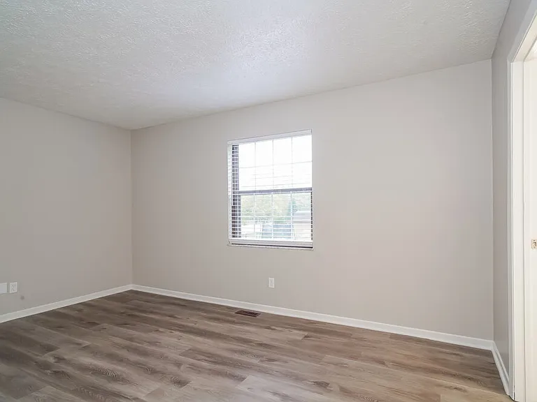 3420 Wedgewood Dr — Photo 16
