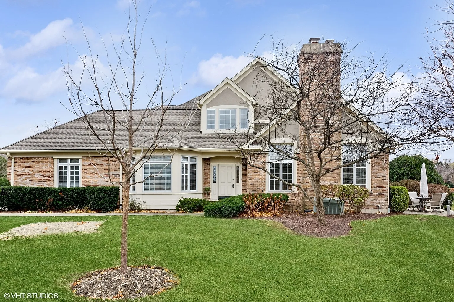 2514 Stonebridge Ln photo 1