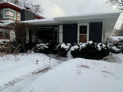 990 Hawthorne Ave E, Saint Paul, MN, 55106