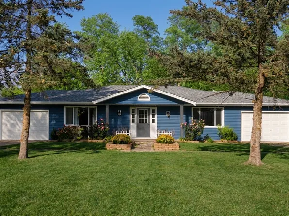 N6453 Harold St #1, Lake Mills, WI 53551