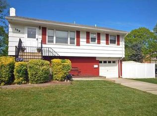 359 Charles St, Iselin, NJ 08830