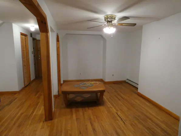 936 Willow Avenue image 2 of 12