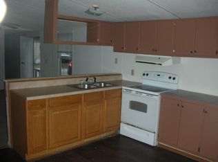 131 Raccoon Ln, Midway Park, NC 28544