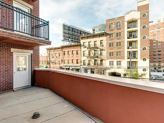 Rented by Bouklis Group | media 11