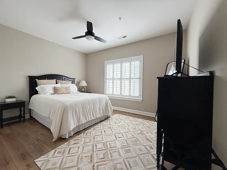 106 Sunset Cir #202 — Photo 27