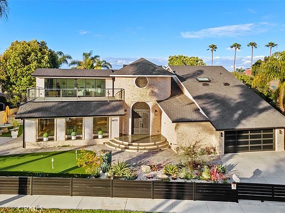 2nd image of 16572 Carousel Ln