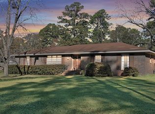 902 Sequoyah Dr, Dothan, AL 36303