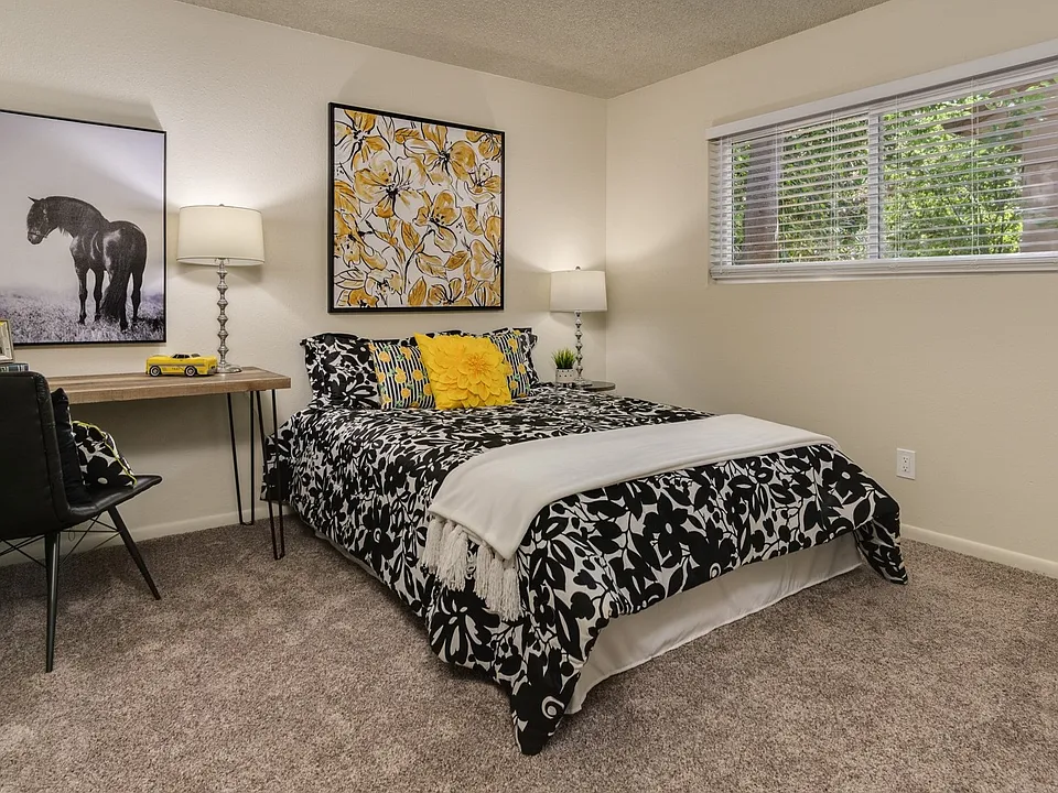 1 Bedroom Upgraded Unit
