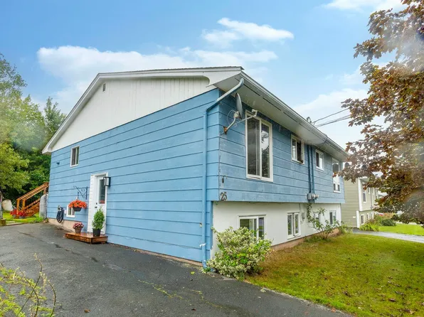 25 Circassion Dr, Cole Harbour, NS B2W 4R2