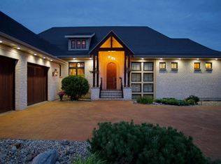 4154 Clubhouse Dr S, Fargo, ND 58104