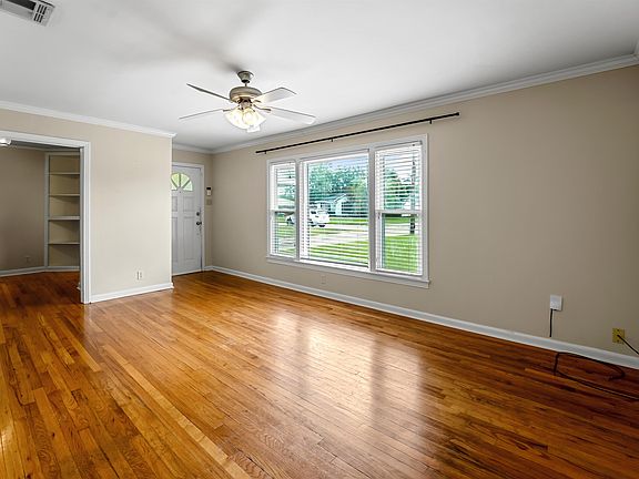5th image of 3810 Harvard St