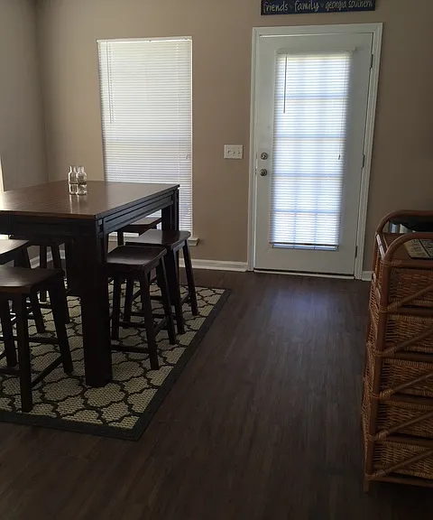 195 Herschel Dr — Photo 5