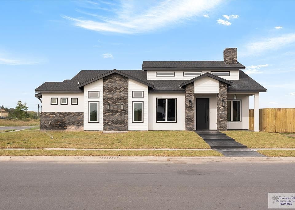 1st image of 100 Gardenia Dr