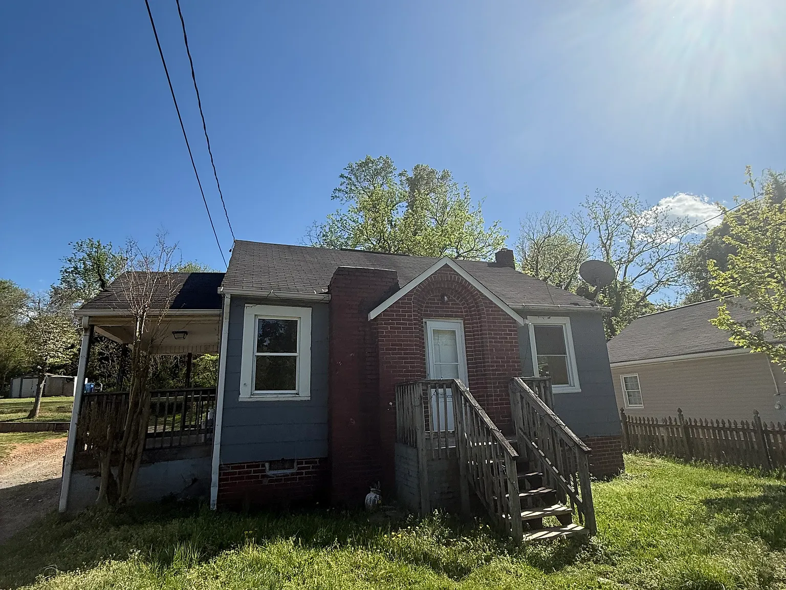 2 bed, 749 sqft, $1,050 — Photo 1