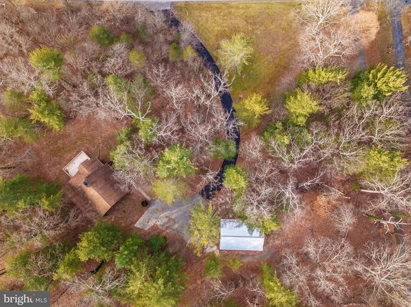 7407 Woodville Rd, Mount Airy, MD 21771