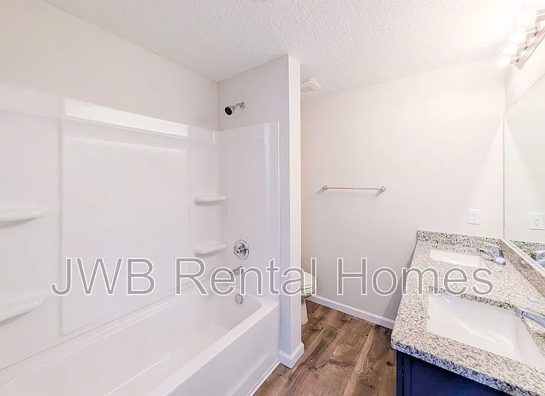 9007 Cocoa Ave — Photo 8