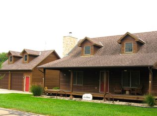 102 Prairie View Dr, Alma, KS 66401