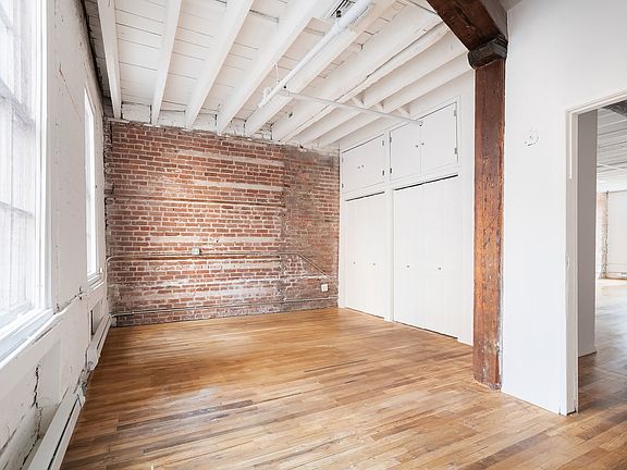 4th image of 331 Greenwich St Fl 3