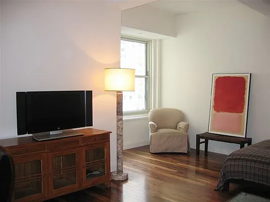 Sold by Stribling | media 11