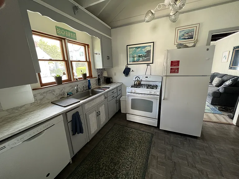 116 Hewlett Ave #1 — Photo 4