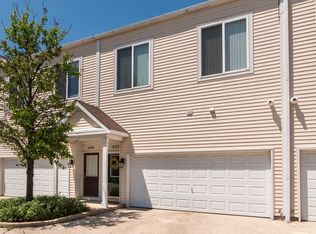 1683 Town Center St #0, Aurora, IL 60504