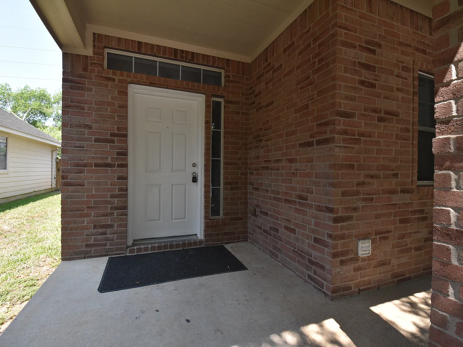 3 Bed, 2.5 Baths home ready for lease in Spring, TX — Photo 2