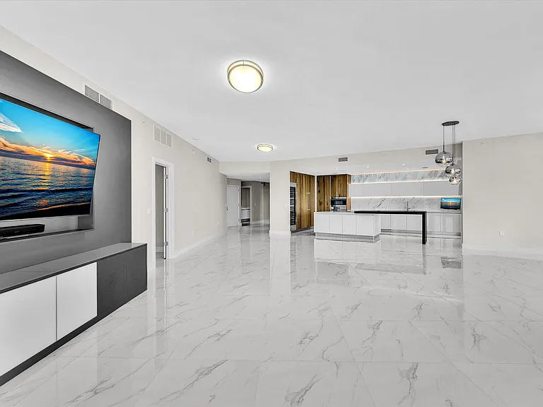 701 N Fort Lauderdale Beach Blvd #802 — Photo 33