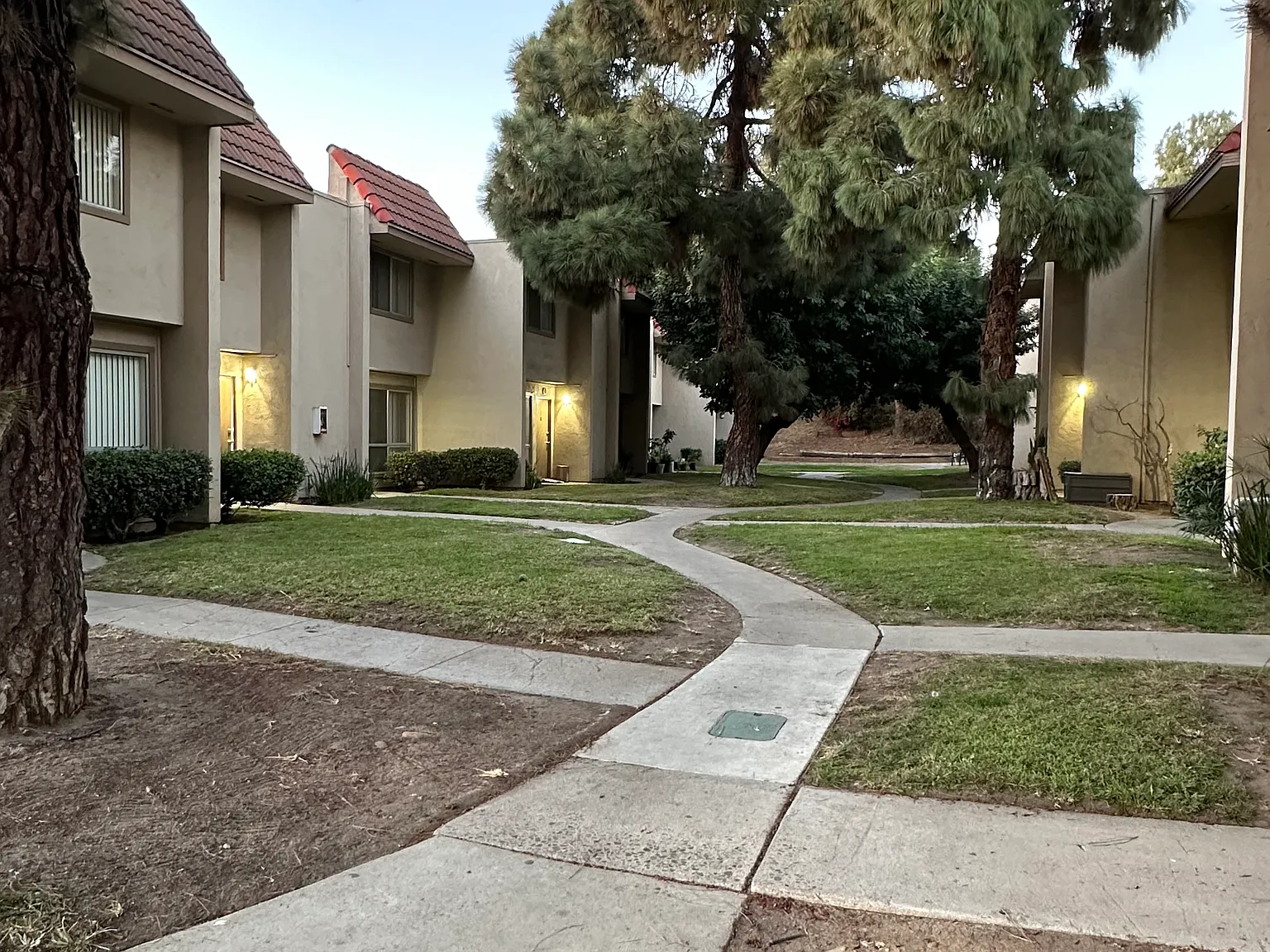 2 bed, 800 sqft, $2,295 — Photo 1