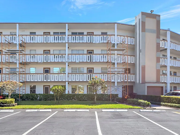 4015 Cornwall Dr #A — Photo 40