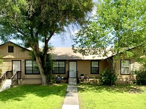 202 Ash Dr APT 103, Converse, TX 78109