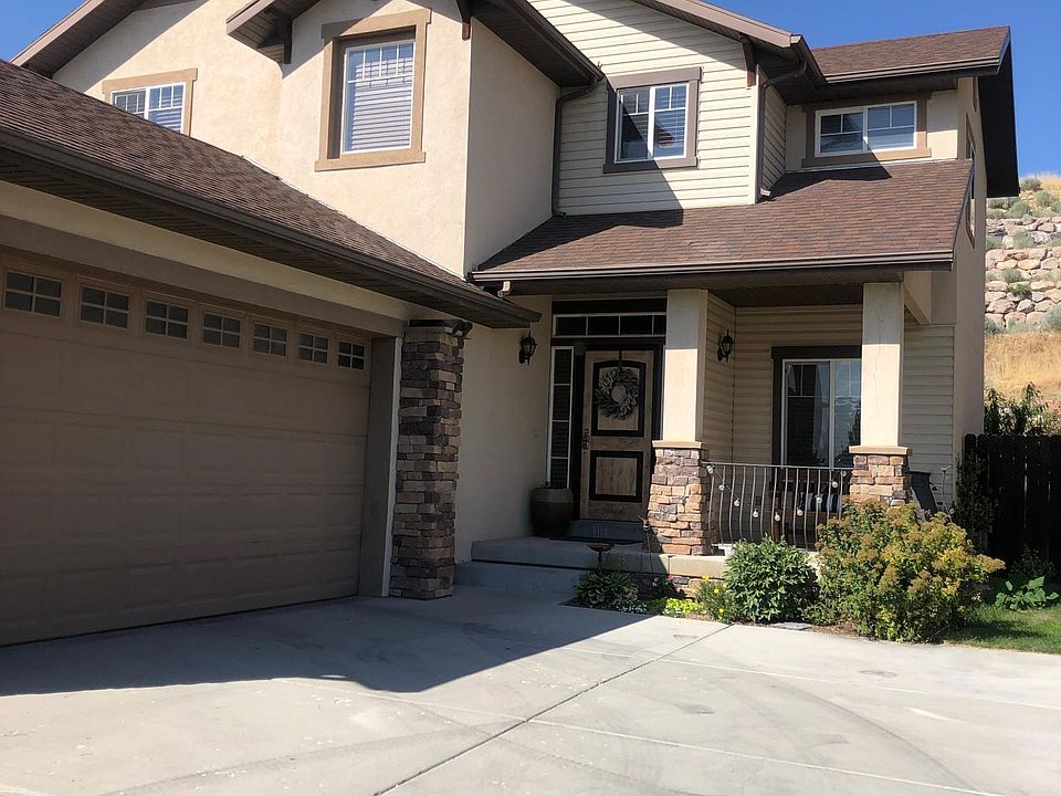 1st image of 1898 W Woodview Dr
