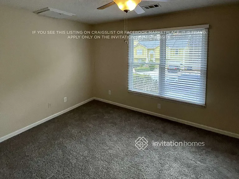 560 Heathgate Dr — Photo 12
