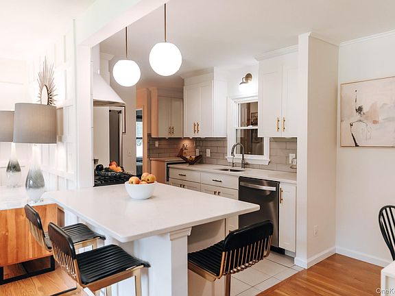 3rd image of 5 Clark Street