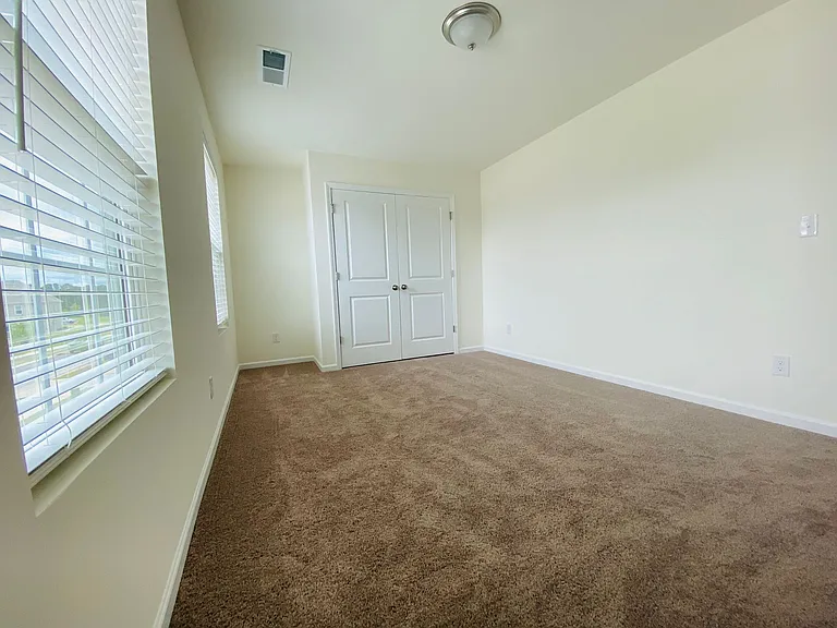2897 Yeager Dr — Photo 23