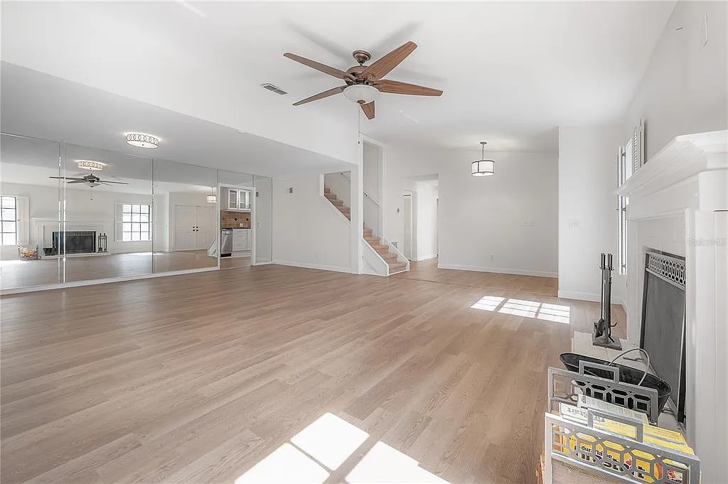 4 bed, 2.0 bath, 2157 sqft, $3,200 — Photo 4