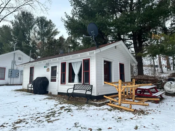 5727 McPartlins Ln #17, Phelps, WI 54554