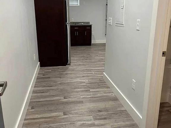 3rd image of 116 Fletcher St #3