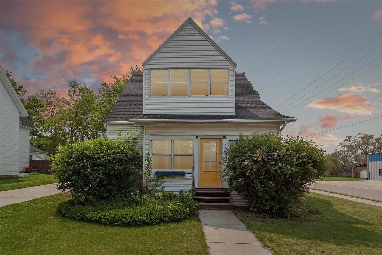 1201 West 2nd Avenue, Brodhead, WI 53520 Zillow