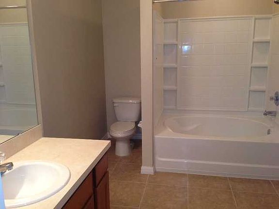 5th image of 1537 Broken Oak Dr #37C