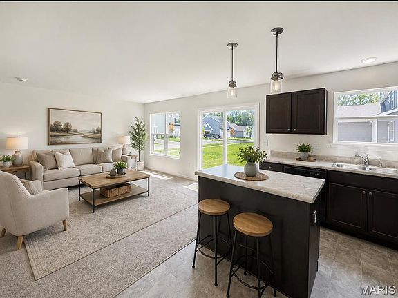 2nd image of 700 Courtshire Xing